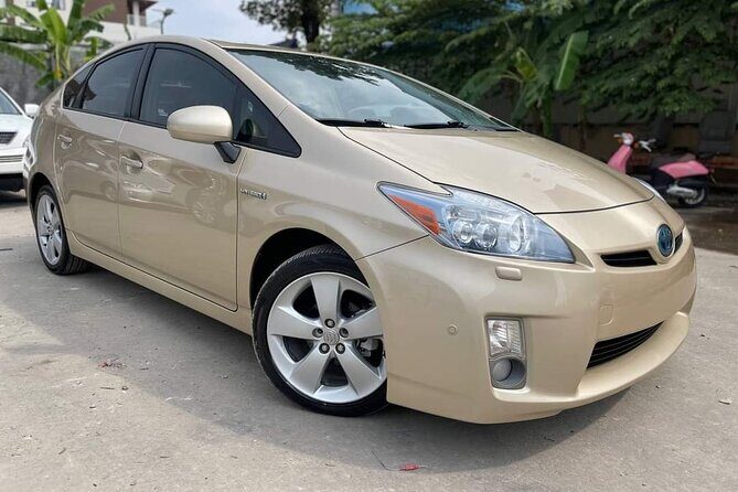Private Taxi Siem Reap Airport or Hotel Transfer - Choosing the right vehicle: 1–3 people vs 4–6 people