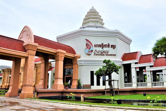 Private Tour: HERO Rats & Angkor National Museum - How the private format feels in real life