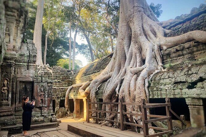 Private Tour of Angkor Wat and Floating Village - Day 1: Angkor Wat, Thom, Ta Prohm, Banteay Kdei, and Ta Keo
