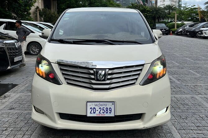 Private Transfer from Phnom Penh to Siem Reap by VIP Alphard 2010 - Pickup in Phnom Penh: name sign, car details, and fewer awkward moments
