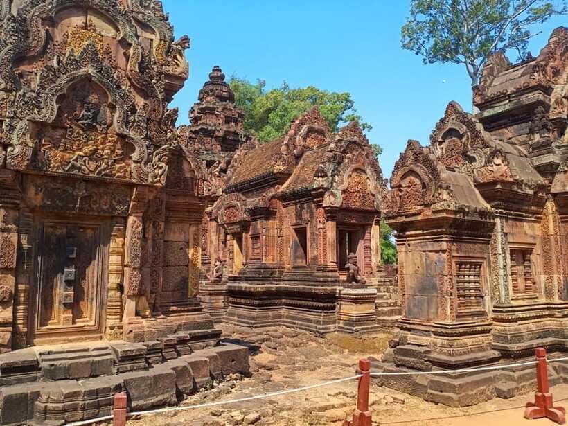 Private Trip to Banteay Srei, Rolous Group & Tonle Sap Lake - Lunch and Heat Break: How the Schedule Keeps You Comfortable