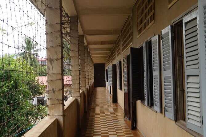 Remnants of a Khmer Rouge Era - Who should book this 4-hour Khmer Rouge tour, and who should skip it