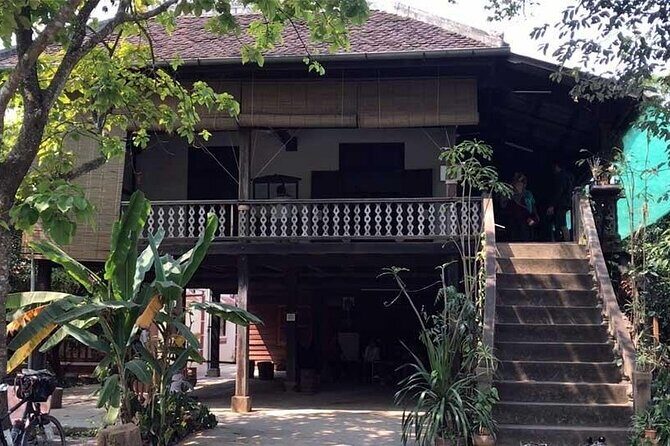 Sacred Siem Reap Tours - What to Bring (Because Temples Do Not Care About Your Outfit)