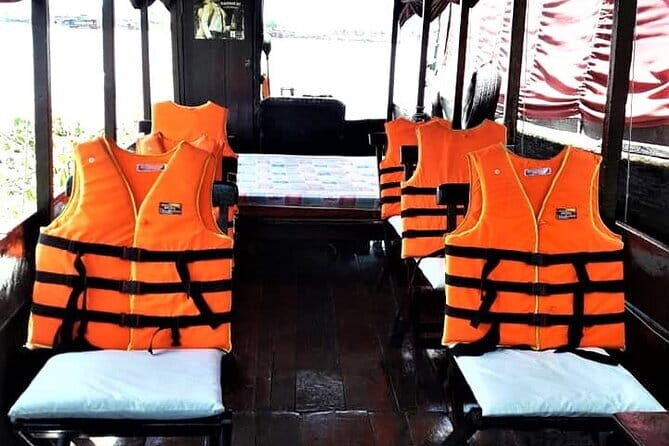 Scenic Boat Journey from Siem Reap to Battambang - How pickup in Siem Reap sets the tone