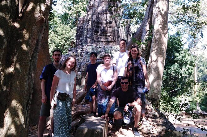 Secret Temples of Angkor - Guided Tour in Siem Reap - Angkor Thom wall hike: Prasat Chhrung to the West Gate descent