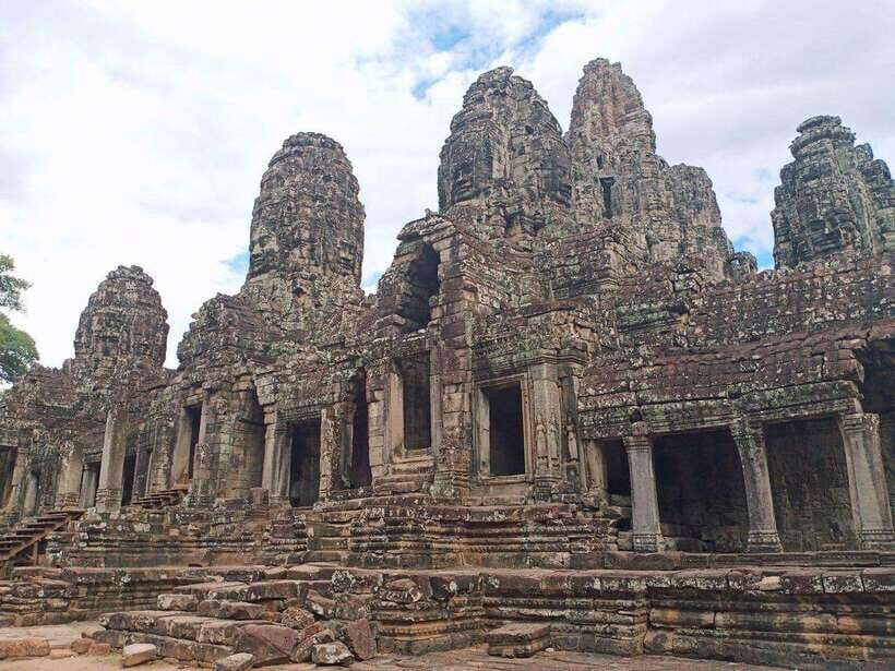 Sharing Trip to Angkor Temple with sunset - Key things that make this Angkor tour worth your time