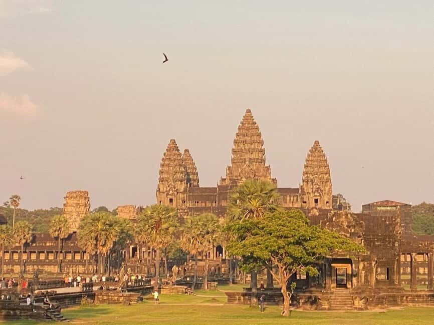 Siem Reap: 1-Day Angkor Group Tour with Italian Guide - Why this Italian Angkor tour feels manageable