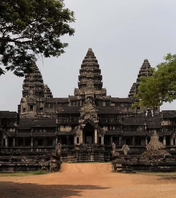 Siem Reap: 1-Day Angkor Group Tour with Italian Guide - Ta Prohm Jungle Temple: roots, ruins, and real atmosphere