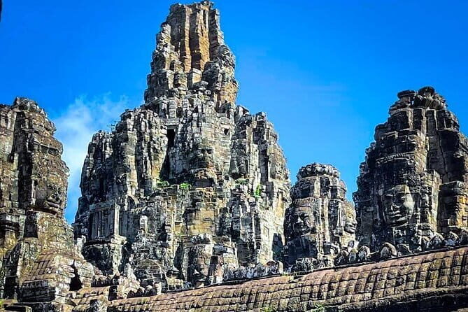 Siem Reap: 1 Day Angkor Wat + Sunrise Private Tour with Tuk-Tuk - Sunrise at Angkor Wat: the early start, the real payoff