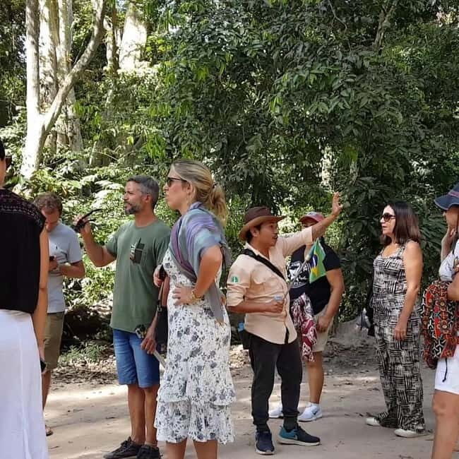 Siem Reap: 1-Day Angkor Wat Tour in Portuguese - Angkor Thom: Elephant Terrace, Baphuon, and Bayon’s smiling towers
