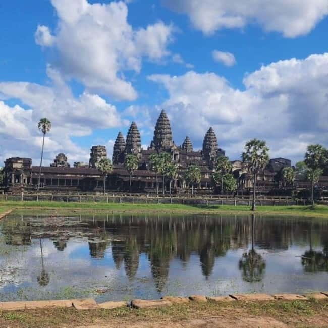 Siem Reap: 1-Day Angkor Wat Tour in Portuguese - Lunch break in between temples