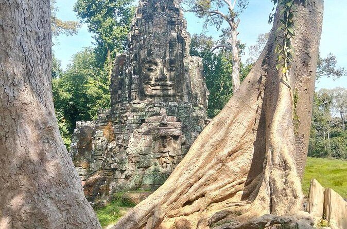 Siem Reap: 2-Day Temples with Bonteay Srei Private Tour - Ta Som and East Mebon: short stop vs. meaningful time