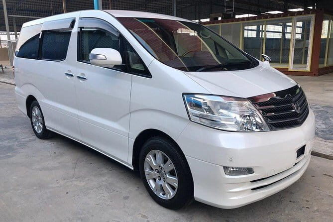 Siem Reap Airport Taxi Transfer - City Center Hotels - Vehicle choices that match your group (not a one-size-fits-all car)