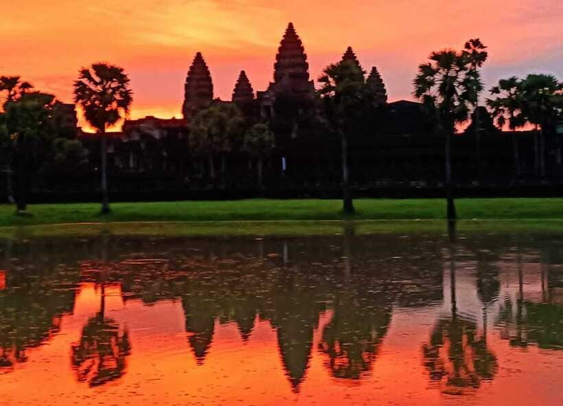 Siem Reap: Angkor Wat 2day Big and Small Circuit Guided Tour - South Gate of Angkor Thom and the bridge of gods