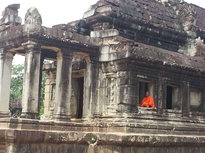 Siem Reap: Angkor Wat Half-Day Trip with Local Guide - Private pickup from Krong Siem Reap: the easy start that matters