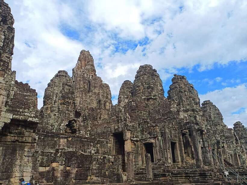 Siem Reap: Angkor Wat Private Tour by Tuk Tuk - Bayon Temple: 216 faces that reward patient staring
