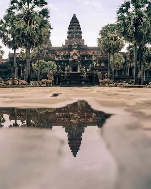 Siem Reap: Angkor Wat Small-Group Day Tour - Small-Group Angkor: the calm way to do the classics