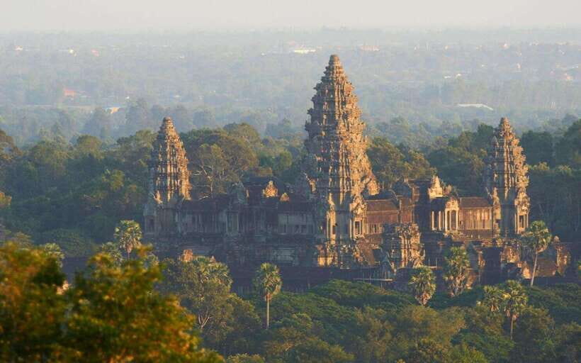 Siem Reap: Angkor Wat Small-Group Full Day Tour and Sunset - Bayon Temple and the Stone Faces You’ll Never Stop Noticing