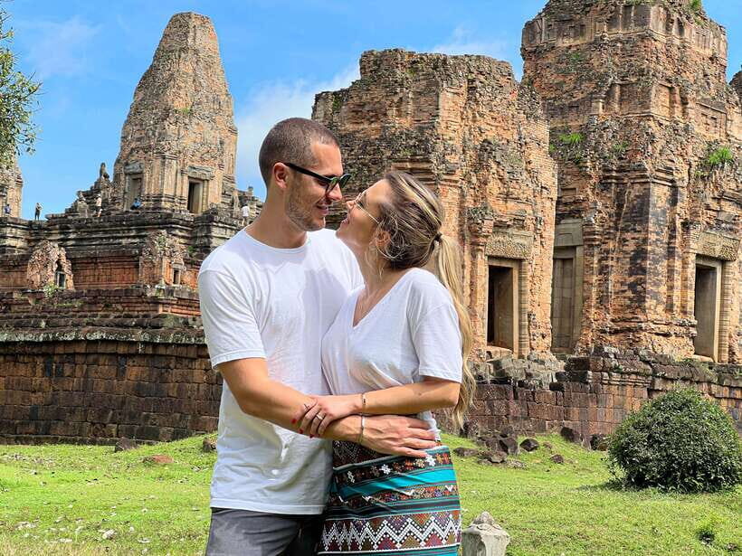 Siem Reap: Angkor Wat Small-Group Sunrise Tour & Breakfast - Hotel pickup at 4:30–5:00 am: when the day starts
