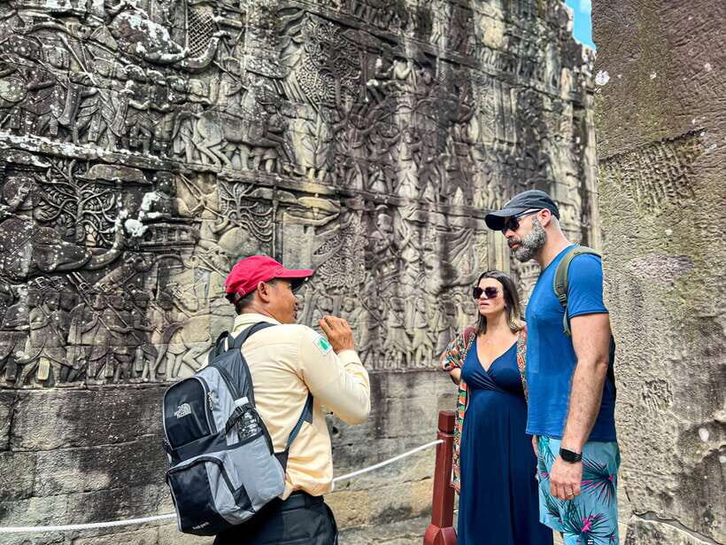 Siem Reap: Angkor Wat Small-Group Sunrise Tour & Breakfast - Preah Dak village break: Khmer breakfast plus palm-sugar desserts
