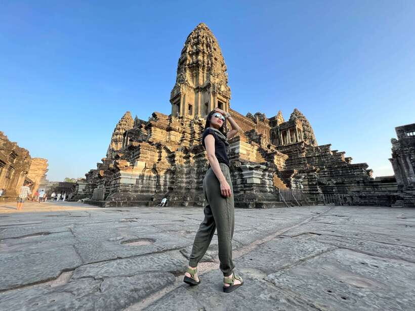 Siem Reap: Angkor Wat Small-Group Sunrise Tour & Breakfast - Ta Prohm: jungle roots and the temple in the wild