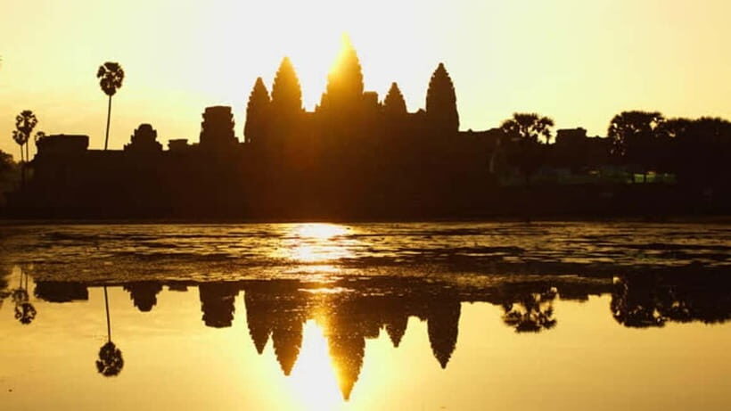 Siem Reap: Angkor Wat Sunrise Small-Group Day Tour - Why the 4:30 to 5:00 AM start is the real secret