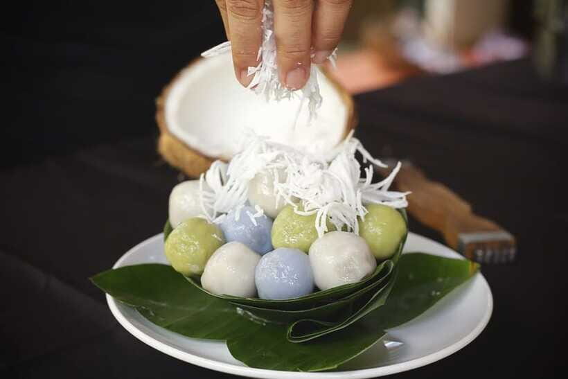 Siem Reap: Cambodian Desserts Cooking Lesson with Tastings - Steamed Ginger Custard: A Silky Dessert With Clear Logic