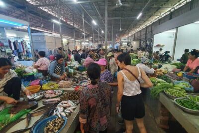 Siem Reap City Hidden Gems (Private Guided Tour) - Psa Chas Old Market and the French Quarter mix: your quick culture reset