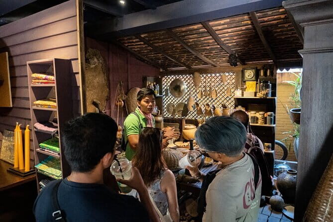 Siem Reap City Tour By Vespa - Why a Vespa city ride helps you get your bearings fast