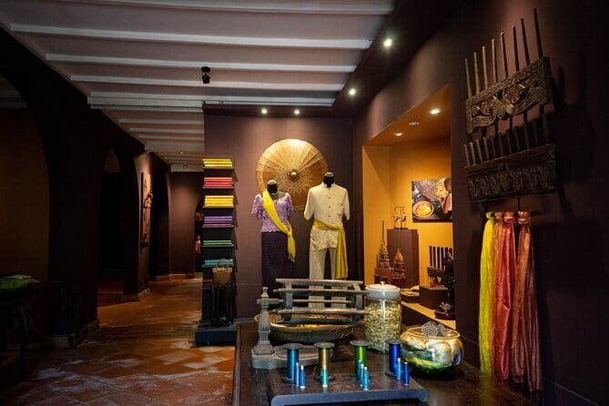 Siem Reap City Tour By Vespa - Guides, teamwork, and what you can expect from the team