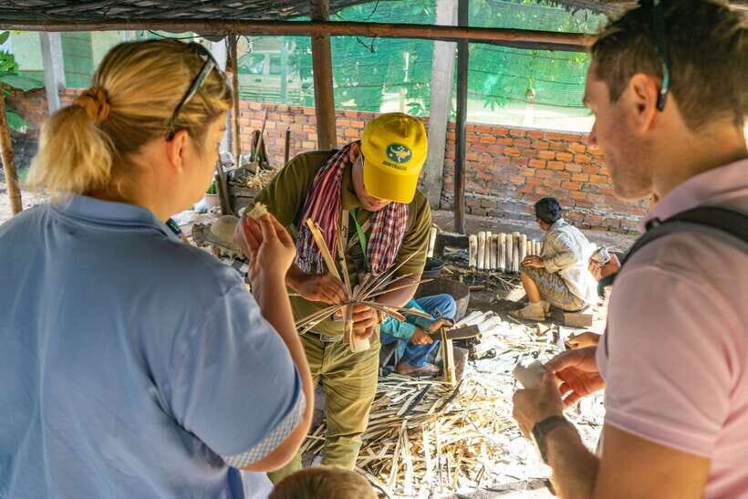 Siem Reap: Countryside Jeep Tour / SUV Car Available - Traditional village workshop: bamboo rice cakes and basket making