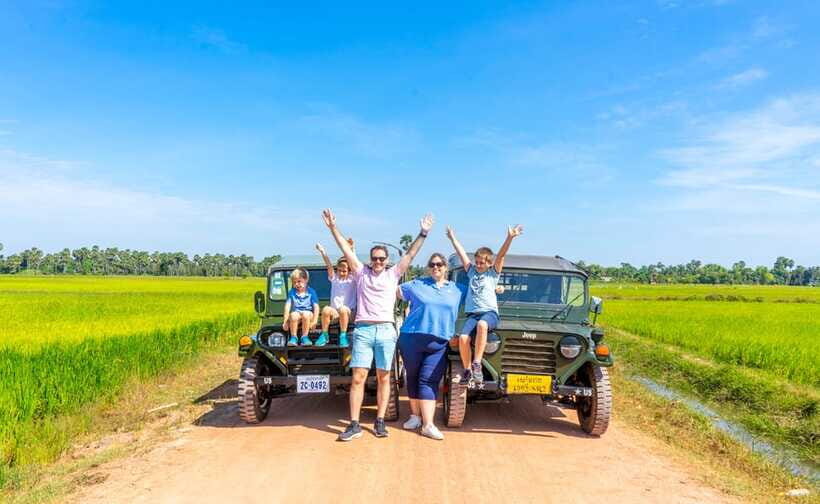 Siem Reap: Countryside Jeep Tour / SUV Car Available - Local restaurant food tasting and West Baray views