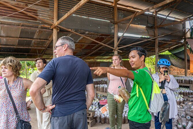 Siem Reap: Countryside Sunset Bike Tour / E-Bike or Tuk Tuk - Chreav: the first taste of rural Cambodia