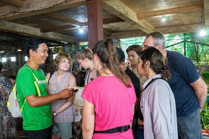 Siem Reap: Countryside Sunset Bike Tour / E-Bike or Tuk Tuk - Wat Po Banteaychey and the food market stop that changes your perspective