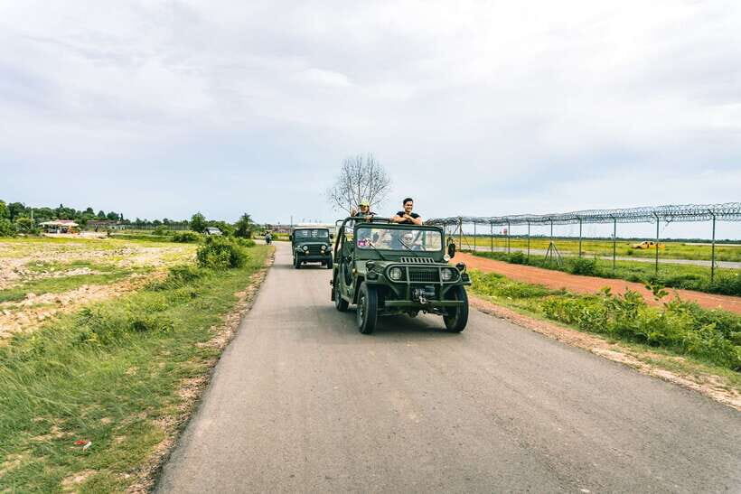 Siem Reap: Countryside Sunset Jeep Tour / SUV Available - 2:45 PM pickup and Chreav Market: a smart warm-up before the road