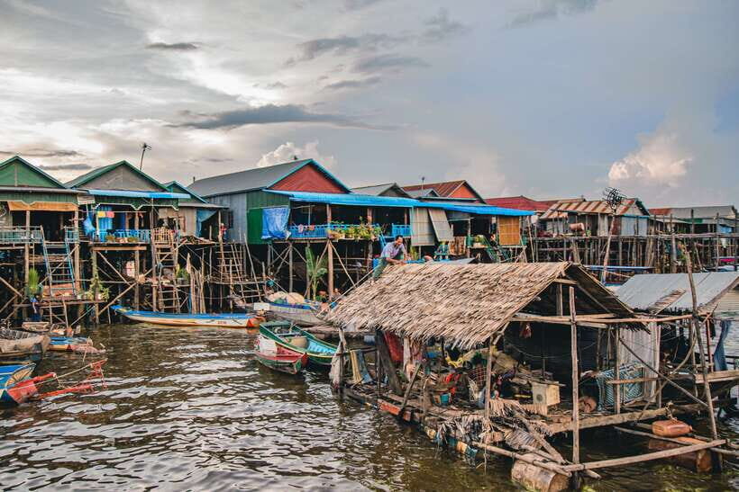 Siem Reap: Floating Village and Sunset Private Boat Tour - Meeting the Farm Family Before the Lake Makes Sense