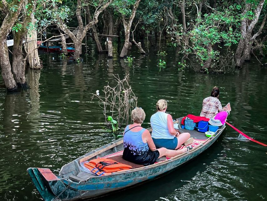 Siem Reap Floating Village Kampong Phluk Sunset with Boat - Food planning: what’s included, what isn’t, and where you’ll likely eat