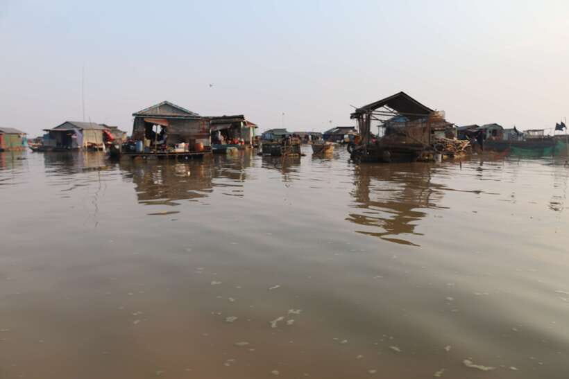 Siem Reap: Floating Village Tour - Getting out of Siem Reap: pickup, roads, and the lotus farm