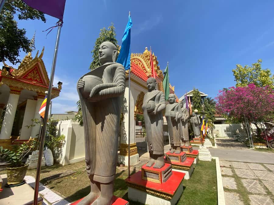 Siem Reap: Guided Countryside Sunset Tour by Jeep - Guide and Small Comfort Details That Add Up