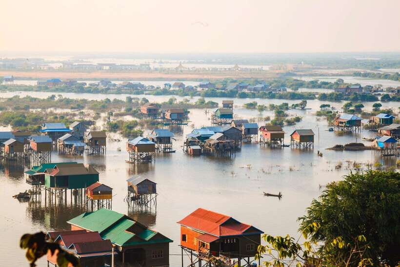 Siem Reap: Half-Day Kampong Phluk with Sunset, Boat & Guide - First Stop: Pickup, Countryside Drive, and the Ro Lus Market Pause