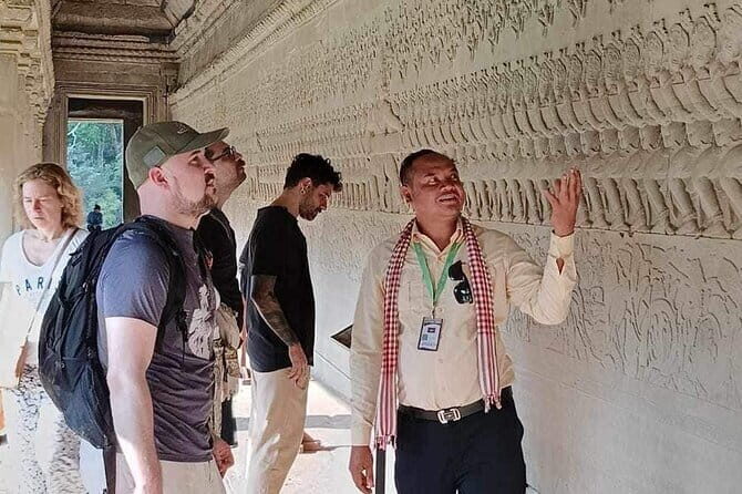 Siem Reap International Airport Shared Shuttle Bus Transfer - Group Size and Timing: The Helpful Constraints