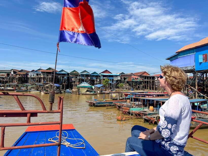 Siem Reap: Kampong Phluk and Tonle Sap Sunset Boat Cruise - First Stop: SATCHA Artisan Center Before the Lake