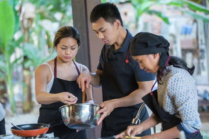 Siem Reap: Khmer Cooking Class at a Local's Home - Tuk-Tuk Pickup and the Market Run for Fresh Ingredients