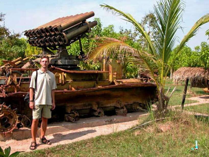Siem Reap: Khmer Rogue, War museum &landmine museum Day Tour - A day tour that turns tragedy into understanding