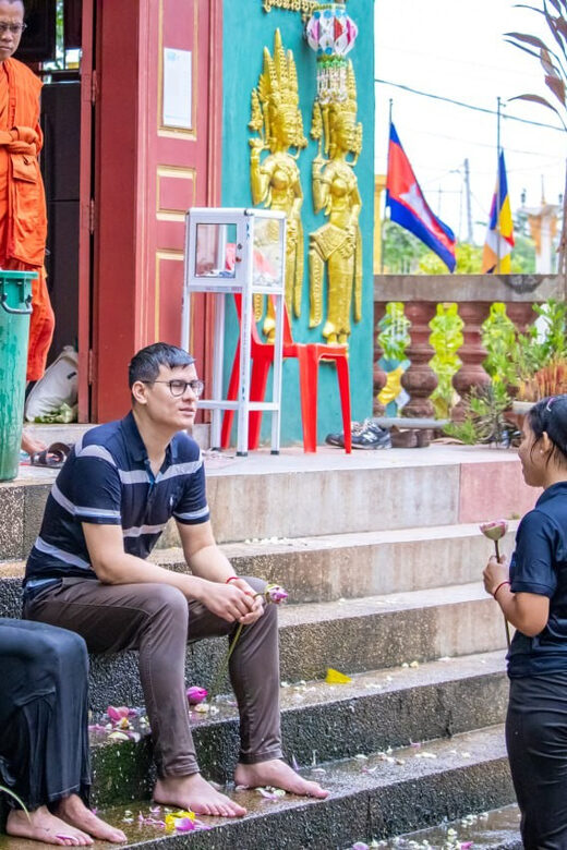 Siem Reap: Khmer Water Blessing by Monk and Lotus Farm Visit - Monk blessing + red bracelet: what to expect emotionally