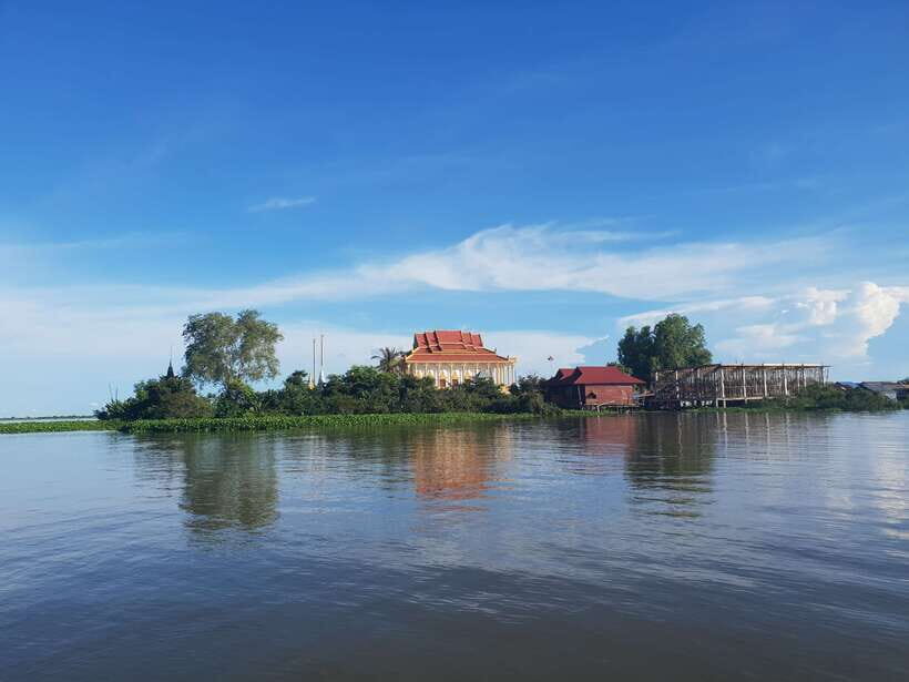 Siem Reap: Kompong Khleang Floating Village Guided Tour - Getting There Comfortably: Pickup Options, Timing, and What to Expect