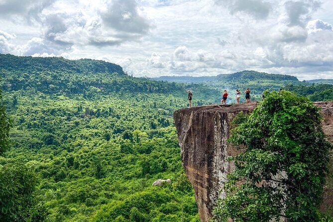 Siem Reap Kulen Mountain Waterfall Tour and Picnic lunch - Getting to Phnom Kulen: A/C pickup and a small group rhythm