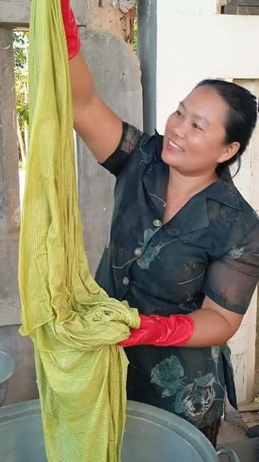 Siem Reap: Lotus Silk Farm- Tour, Lake & Masterclass - Six lotus craft workshops: what you make and why it matters