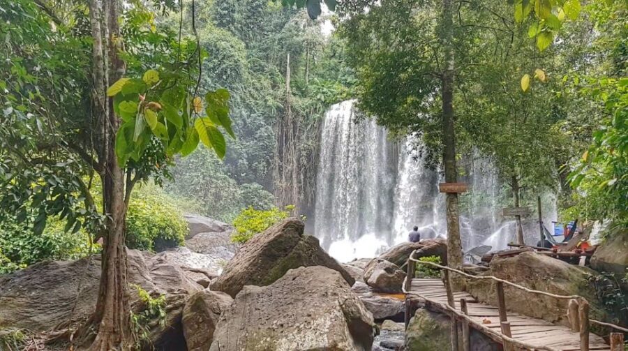 Siem Reap: Magical Kulen Mountain by Cambodiajeep - Lunch, Snacks, and Local Food: Small Comforts on a Long Day