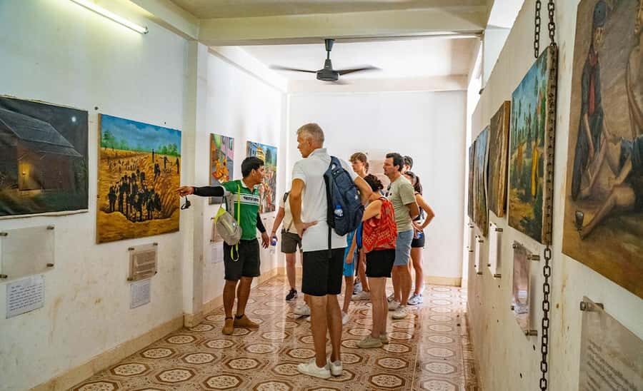 Siem Reap: Morning City Bike Tour with Local Expert - Why a morning bike loop makes sense in Siem Reap